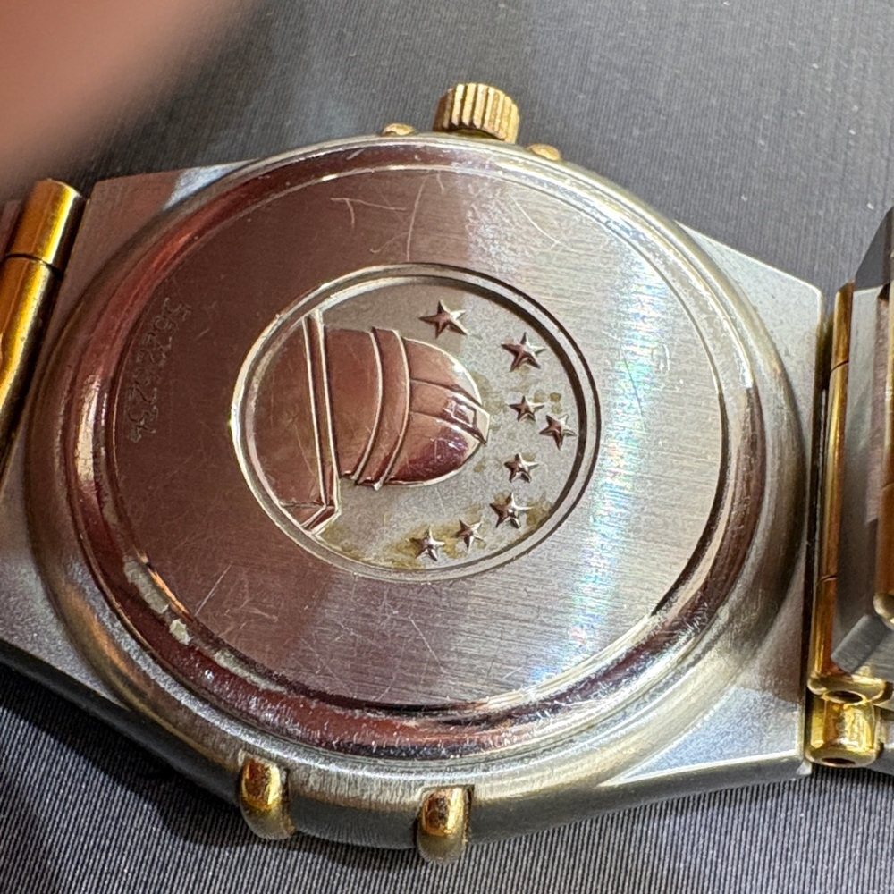 Omega Women's Constellation Watch - Gold and Silver with Diamond Accents . - Picture 8 of 16